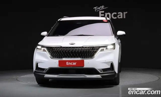 Kia Carnival 2020 2.2 автомат (гидро), миниатюра 3