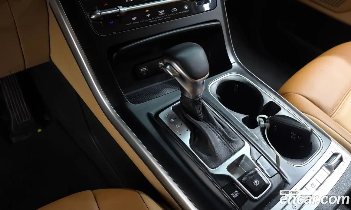 Kia Carnival 2020 2.2 автомат (гидро), фото 12