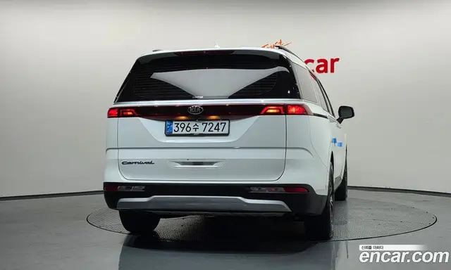 Kia Carnival 2020 2.2 автомат (гидро), миниатюра 4