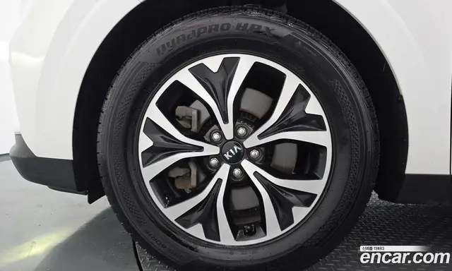 Kia Carnival 2020 2.2 автомат (гидро), миниатюра 5