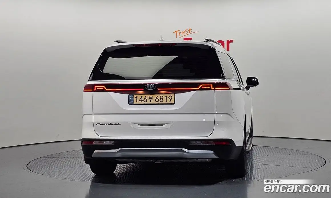 Kia Carnival 2021 2.2 автомат (гидро), фото 4