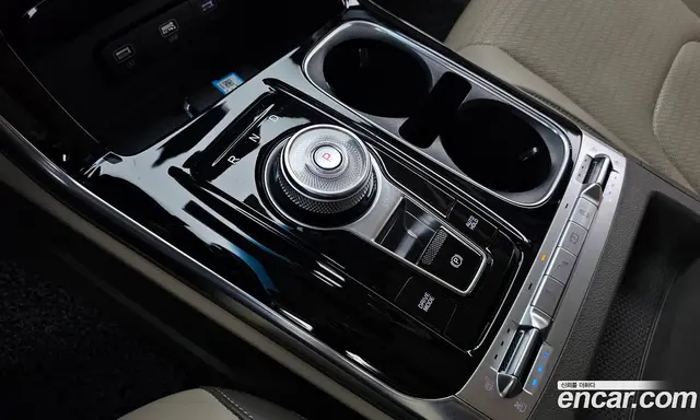 Kia Carnival 2021 2.2 автомат (гидро), миниатюра 9