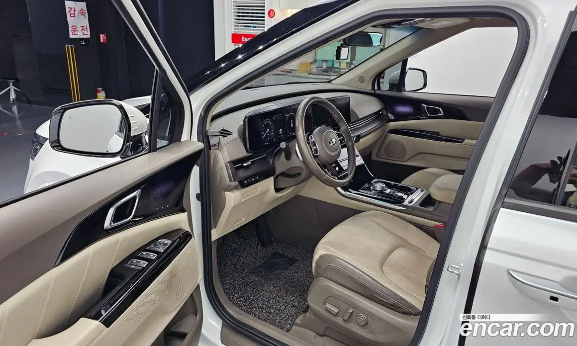 Kia Carnival 2021 2.2 автомат (гидро), фото 10