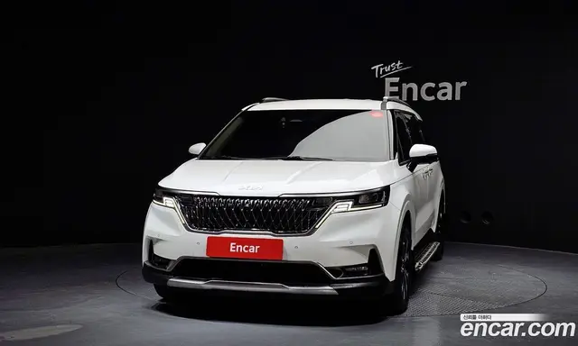 Kia Carnival 2022 2.2 автомат (гидро), миниатюра 3