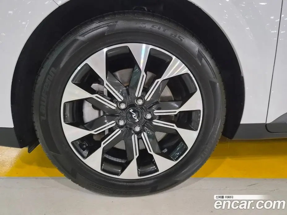 Kia Carnival 2023 2.2 автомат (гидро), фото 20 Kia Carnival 2023 2.2 автомат (гидро), фото 20