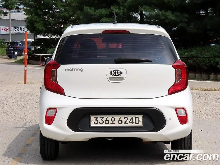 Kia Morning 2017 1.0 автомат (гидро), фото 4 Kia Morning 2017 1.0 автомат (гидро), фото 4