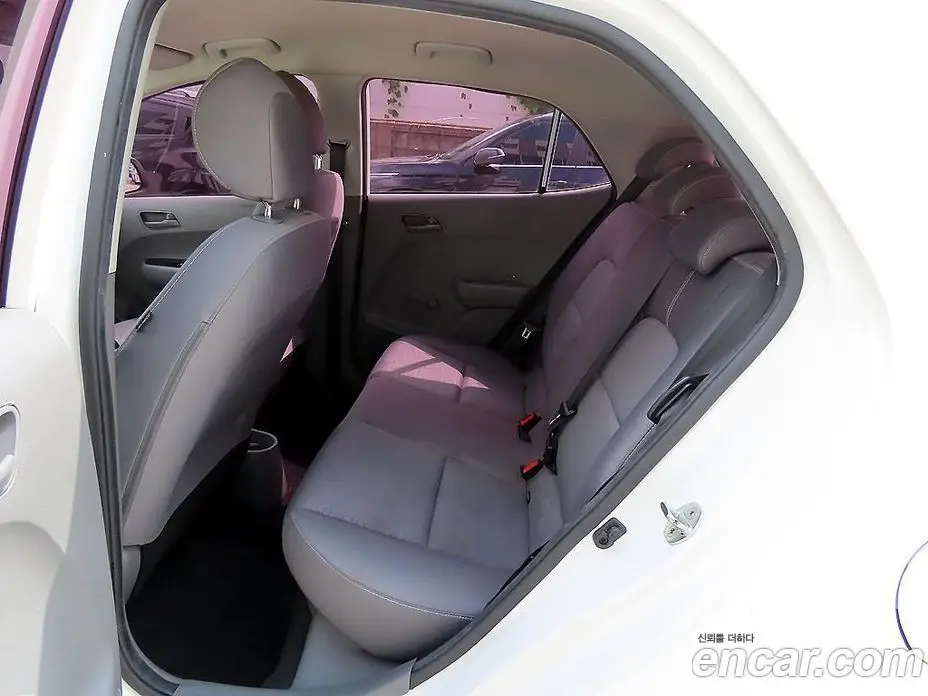 Kia Morning 2017 1.0 автомат (гидро), фото 7 Kia Morning 2017 1.0 автомат (гидро), фото 7