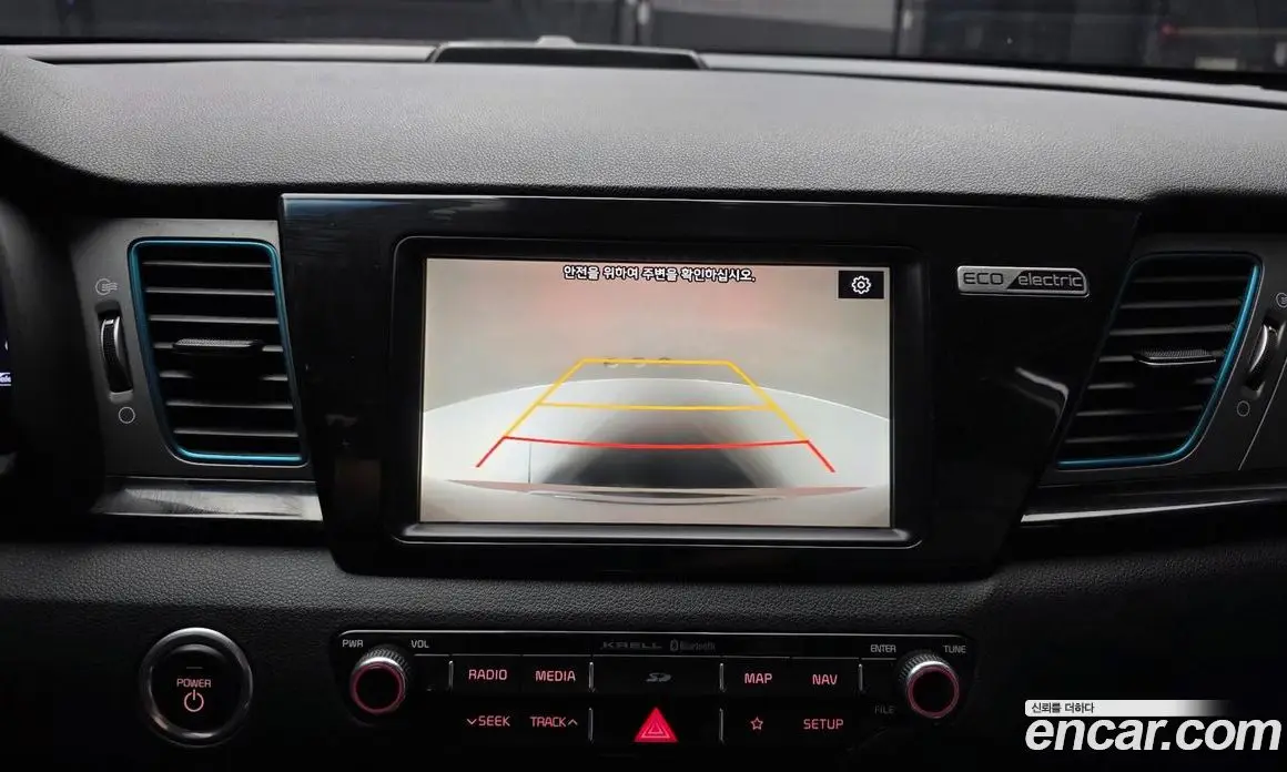 Kia Niro 2018 0.2 автомат (гидро), фото 15