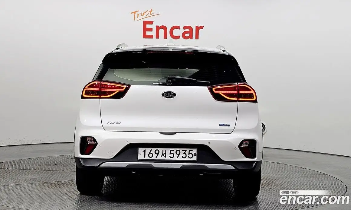 Kia Niro 2020 1.6 автомат (гидро), фото 4