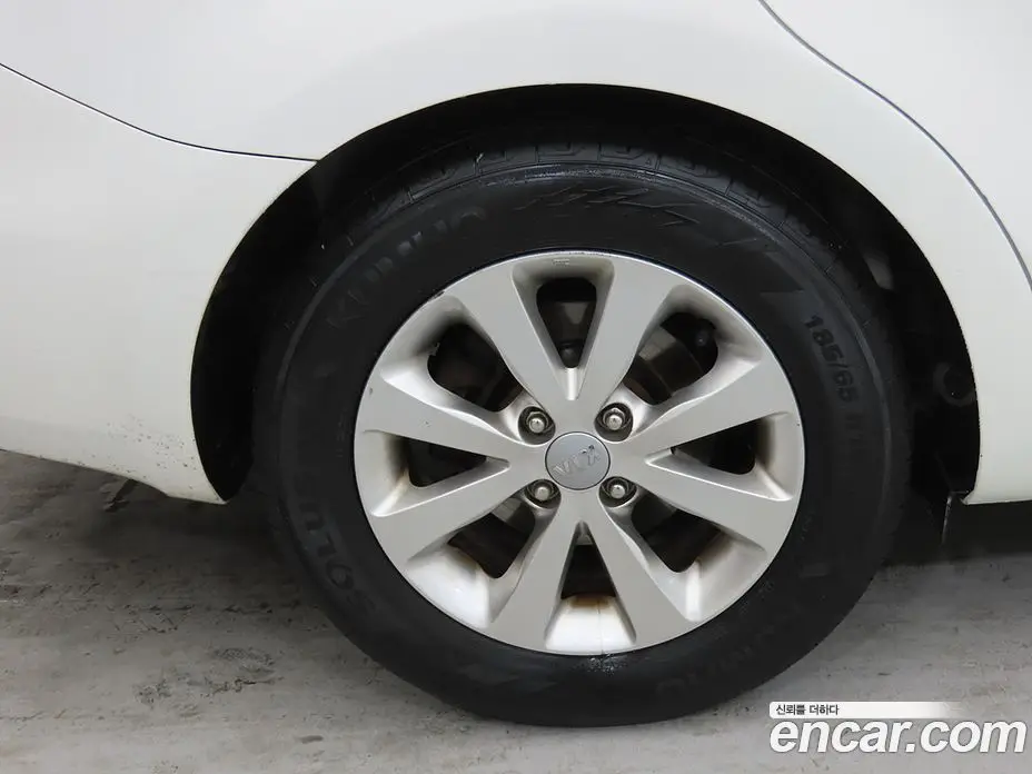 Kia Pride 2014 1.6 автомат (гидро), фото 19 Kia Pride 2014 1.6 автомат (гидро), фото 19
