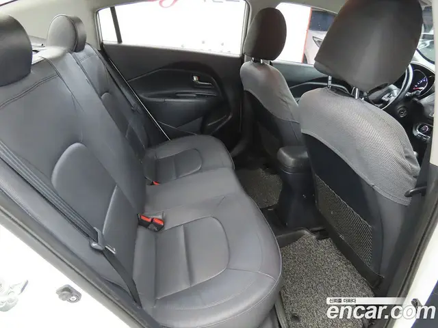 Kia Pride 2014 1.6 автомат (гидро), миниатюра 8 Kia Pride 2014 1.6 автомат (гидро), миниатюра 8