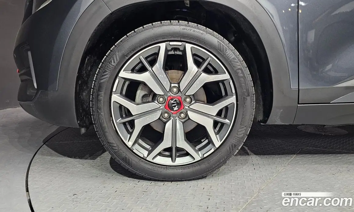 Kia Seltos 2020 1.6 автомат (гидро), фото 5