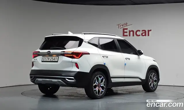 Kia Seltos 2021 1.6 автомат (гидро), миниатюра 2