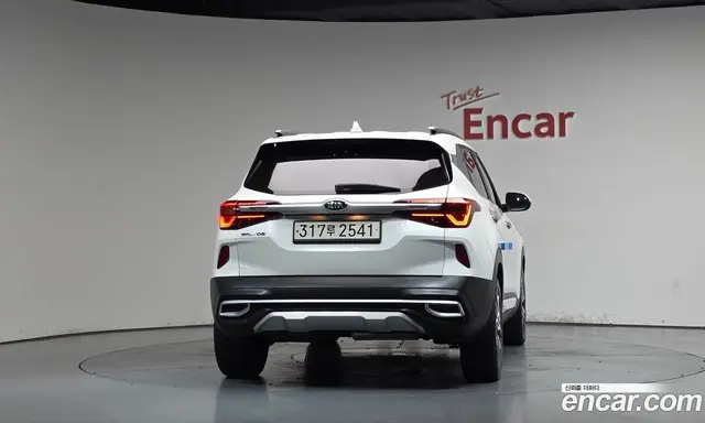 Kia Seltos 2021 1.6 автомат (гидро), миниатюра 4