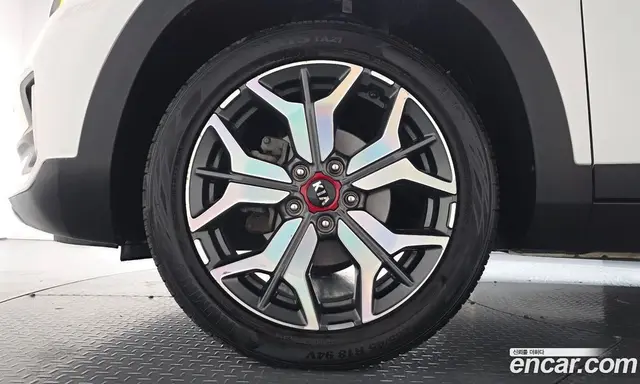 Kia Seltos 2021 1.6 автомат (гидро), миниатюра 5