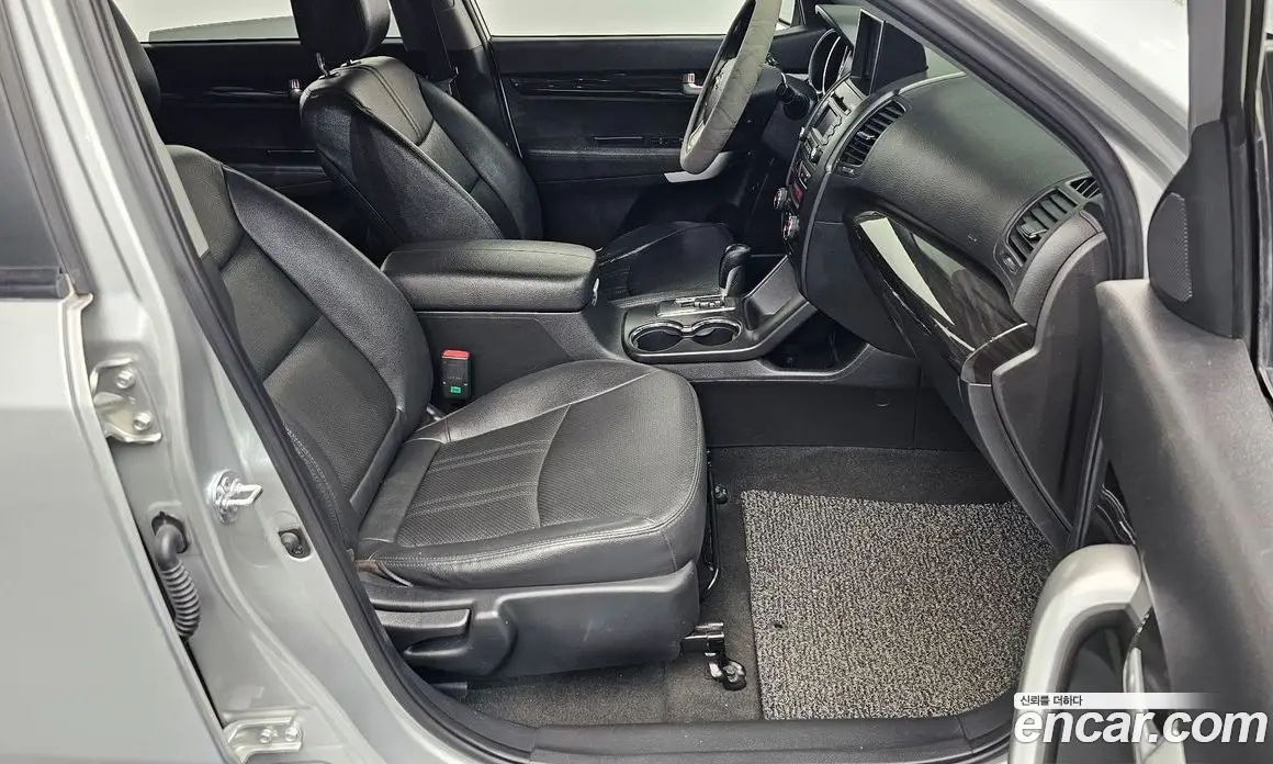 Kia Sorento 2011 2.0 автомат (гидро), фото 12 Kia Sorento 2011 2.0 автомат (гидро), фото 12