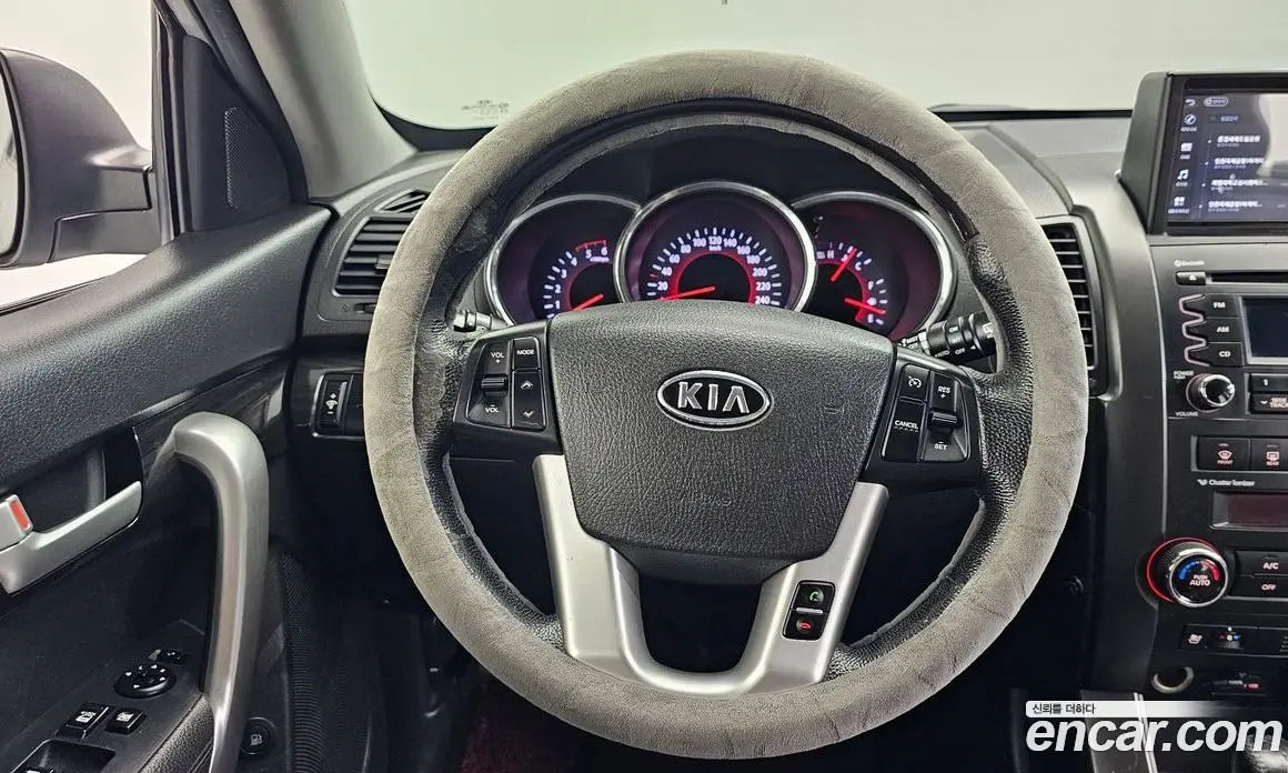 Kia Sorento 2011 2.0 автомат (гидро), фото 16 Kia Sorento 2011 2.0 автомат (гидро), фото 16