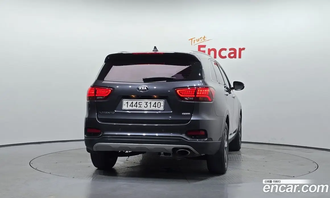 Kia Sorento 2019 2.0 автомат (гидро), фото 4 Kia Sorento 2019 2.0 автомат (гидро), фото 4
