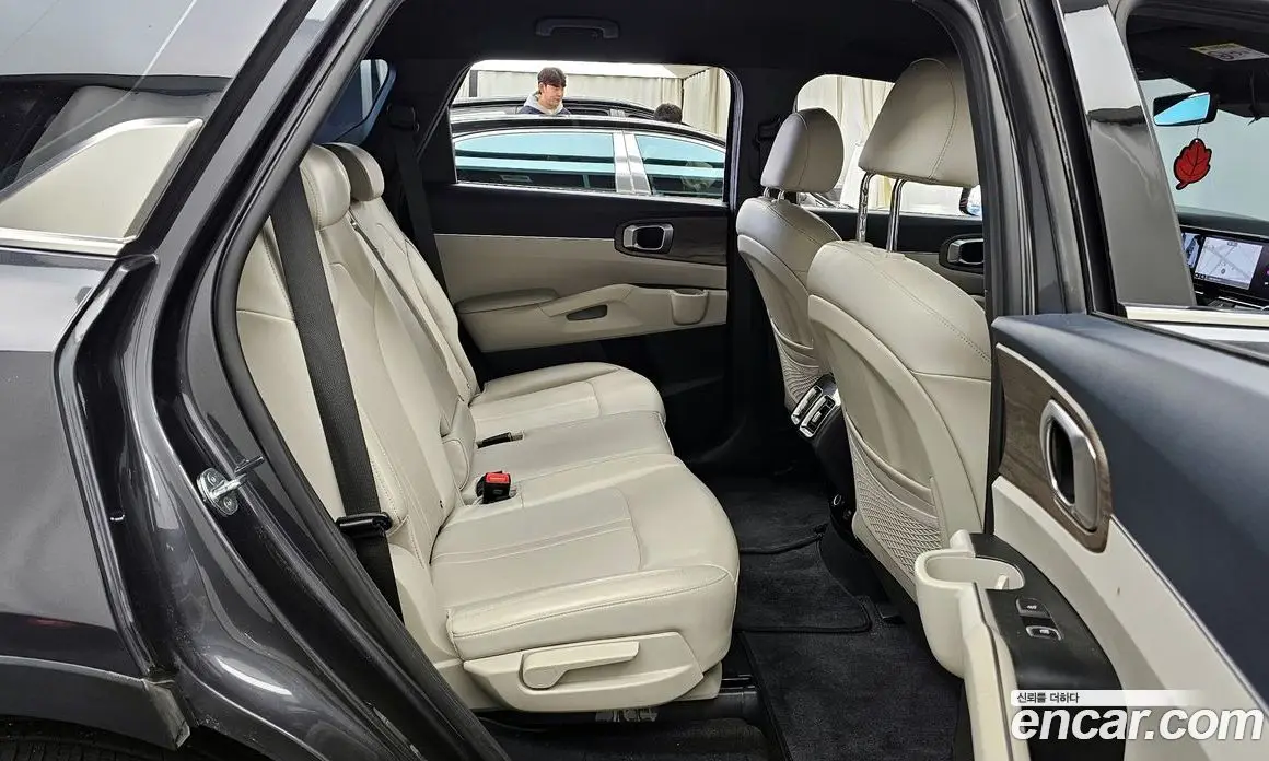 Kia Sorento 2022 1.6 автомат (гидро), фото 12