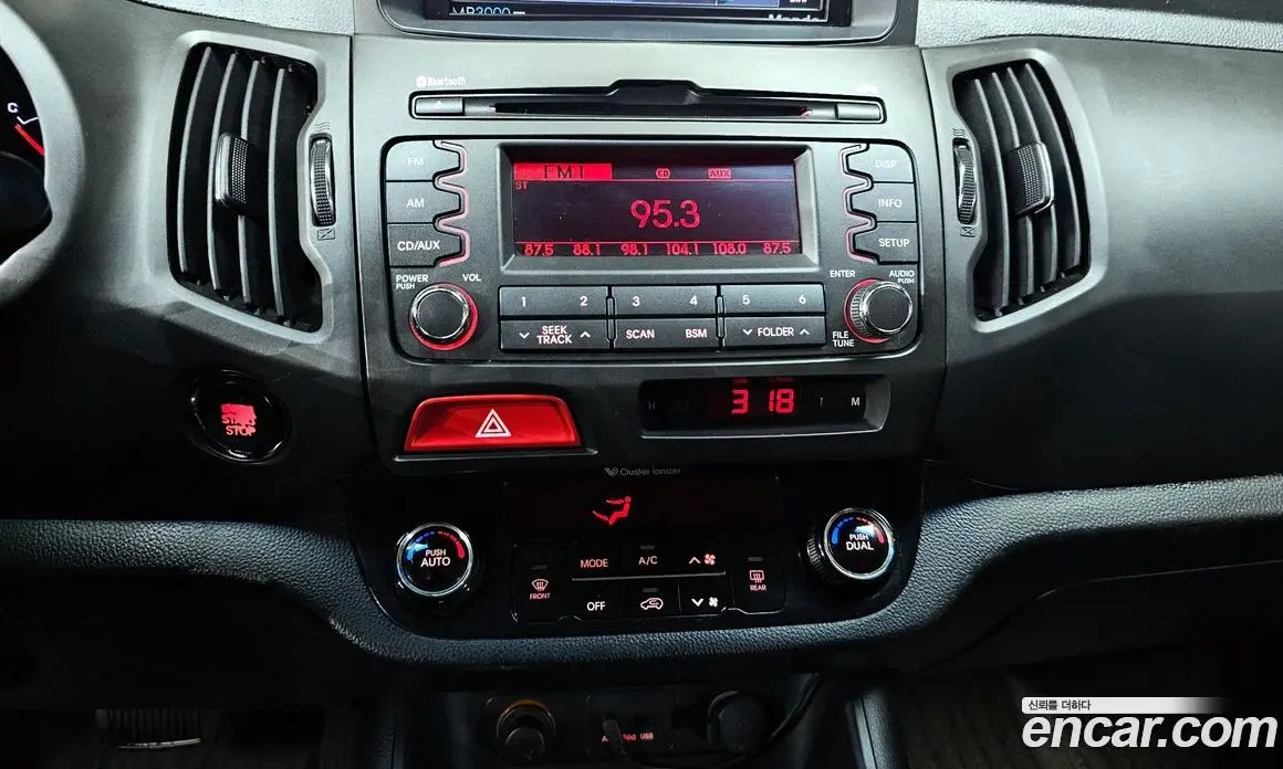 Kia Sportage 2010 2.0 автомат (гидро), фото 15