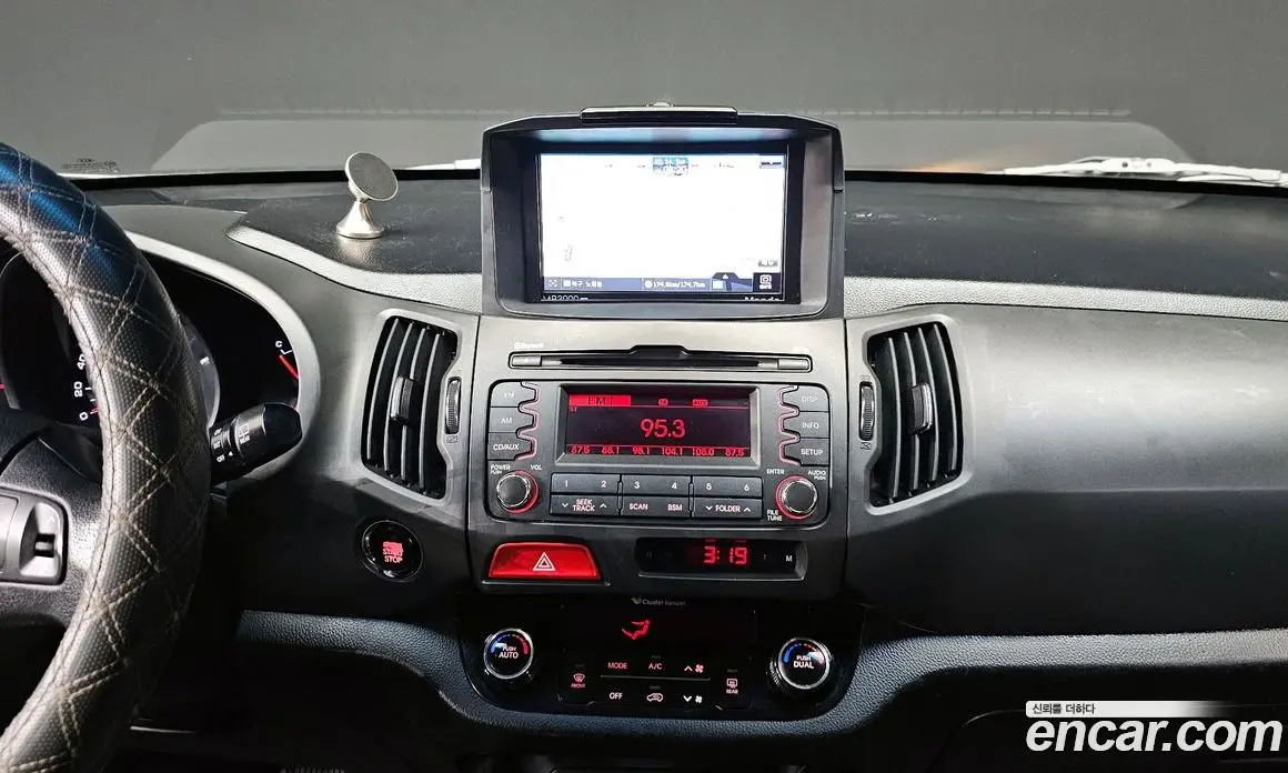 Kia Sportage 2010 2.0 автомат (гидро), фото 17