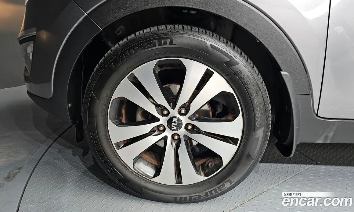 Kia Sportage 2010 2.0 автомат (гидро), фото 5
