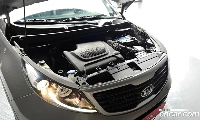 Kia Sportage 2010 2.0 автомат (гидро), миниатюра 6