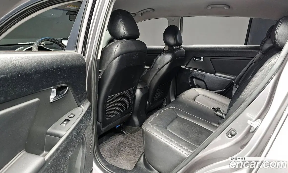 Kia Sportage 2010 2.0 автомат (гидро), фото 10