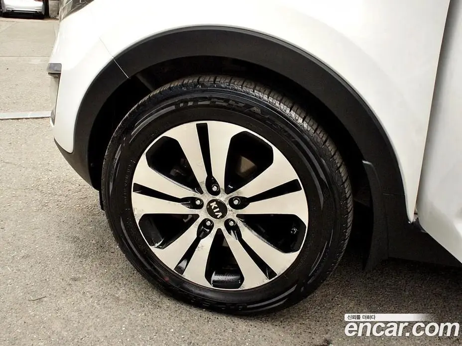 Kia Sportage 2012 2.0 автомат (гидро), фото 18