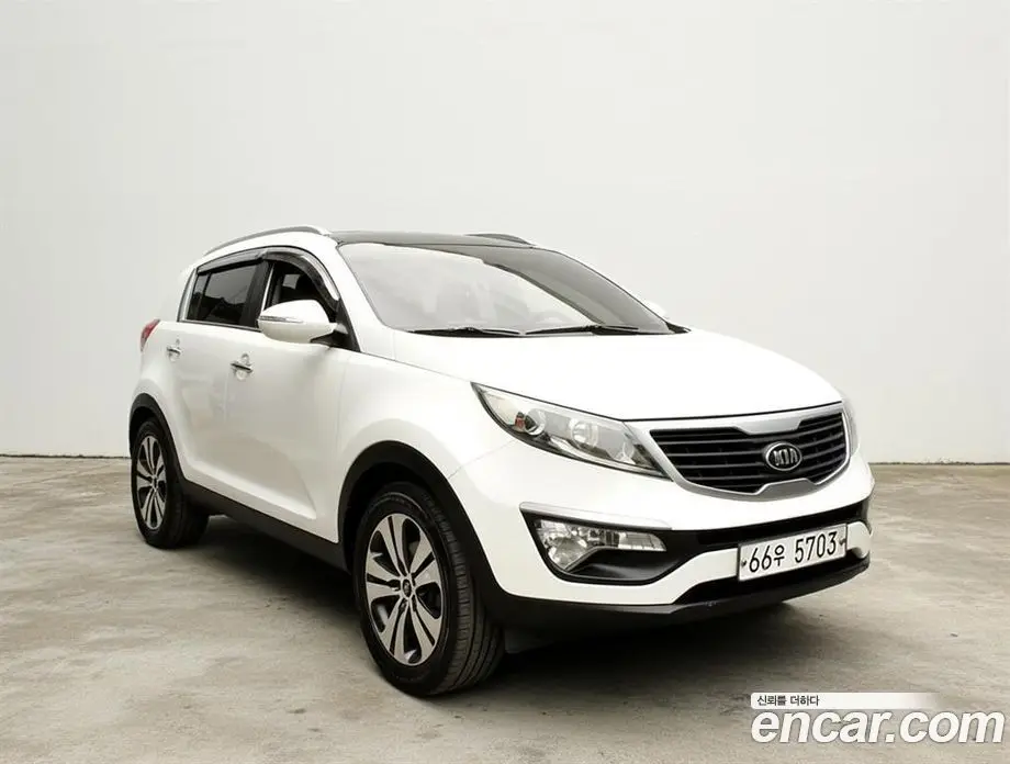 Kia Sportage 2012 2.0 автомат (гидро), фото 19