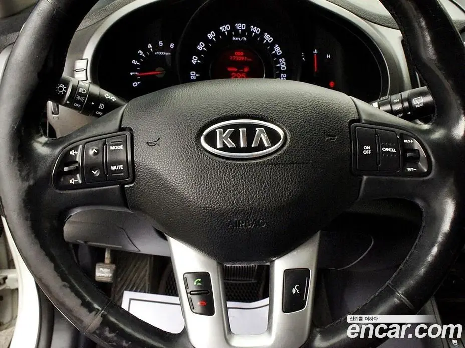 Kia Sportage 2012 2.0 автомат (гидро), фото 7