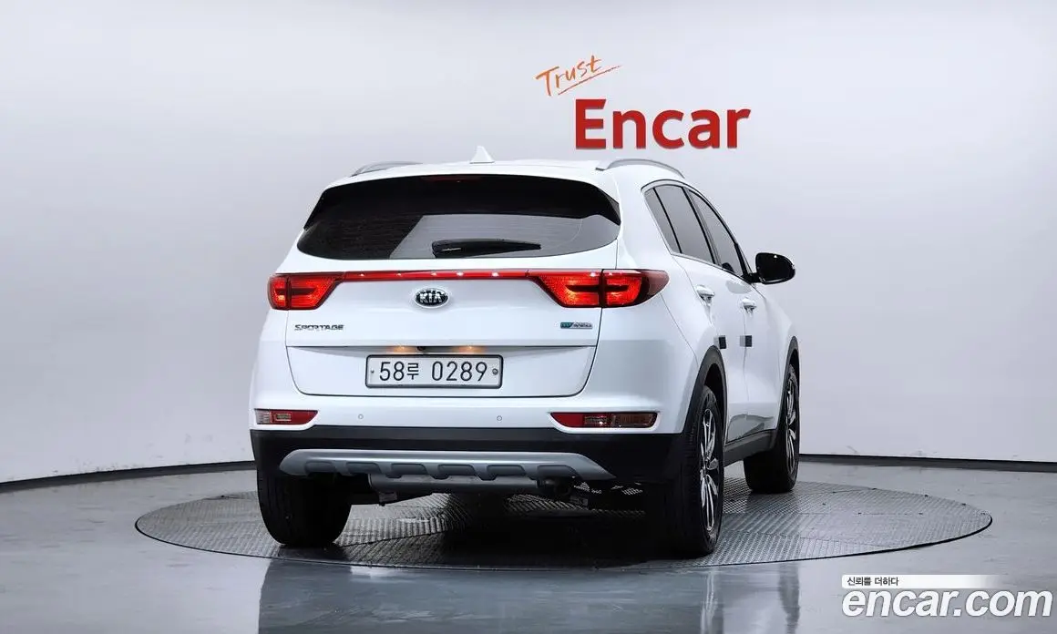 Kia Sportage 2015 2.0 автомат (гидро), фото 4 Kia Sportage 2015 2.0 автомат (гидро), фото 4