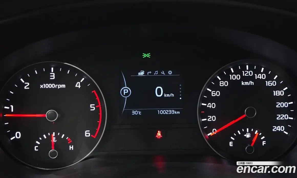 Kia Sportage 2016 2.0 автомат (гидро), фото 11