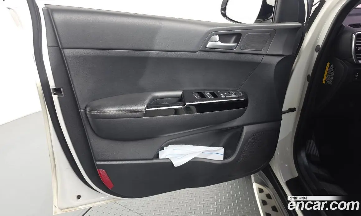 Kia Sportage 2016 2.0 автомат (гидро), фото 14