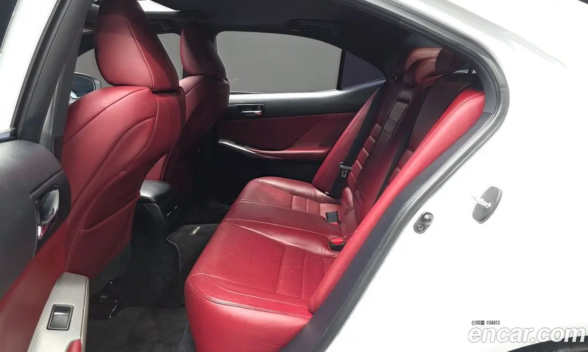 Lexus IS 2013 2.5 автомат (гидро), фото 12 Lexus IS 2013 2.5 автомат (гидро), фото 12