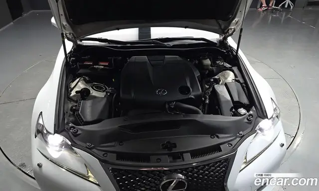 Lexus IS 2013 2.5 автомат (гидро), миниатюра 6 Lexus IS 2013 2.5 автомат (гидро), миниатюра 6