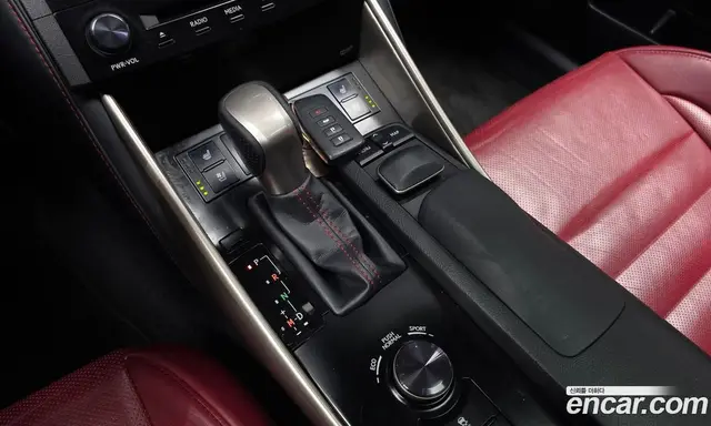 Lexus IS 2013 2.5 автомат (гидро), миниатюра 9 Lexus IS 2013 2.5 автомат (гидро), миниатюра 9