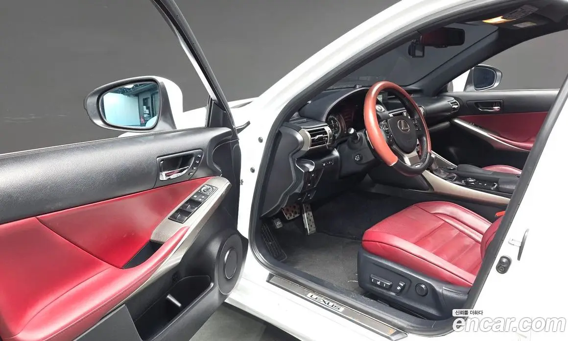Lexus IS 2013 2.5 автомат (гидро), фото 10 Lexus IS 2013 2.5 автомат (гидро), фото 10