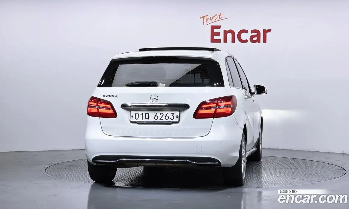 Mercedes-Benz B-Class 2017 2.1 автомат (гидро), фото 4