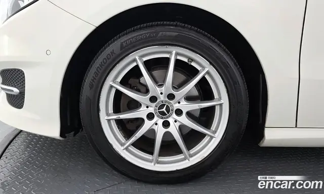 Mercedes-Benz B-Class 2017 2.1 автомат (гидро), миниатюра 5