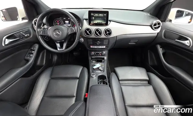 Mercedes-Benz B-Class 2017 2.1 автомат (гидро), миниатюра 7