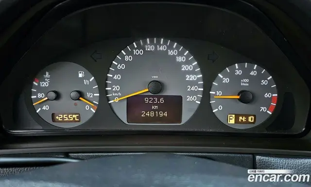 Mercedes-Benz E-Class 2002 2.0 автомат (гидро), миниатюра 8