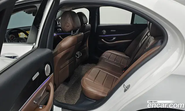 Mercedes-Benz E-Class 2016 2.0 автомат (гидро), миниатюра 12