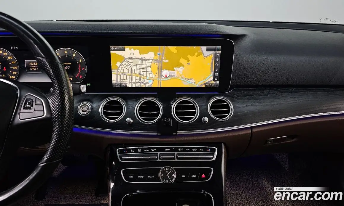 Mercedes-Benz E-Class 2016 2.0 автомат (гидро), фото 16
