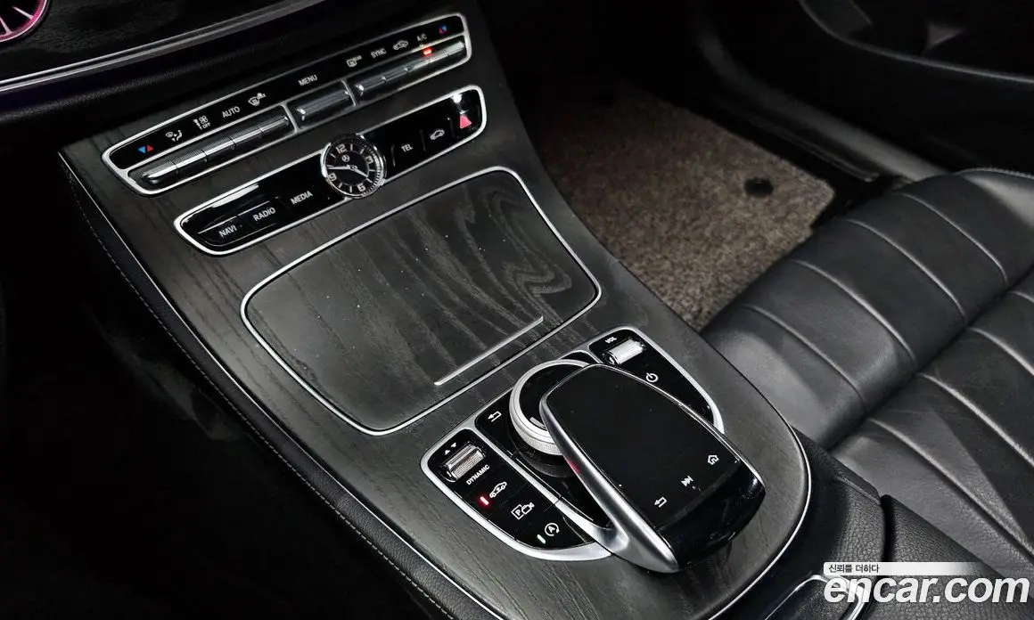 Mercedes-Benz E-Class 2018 1.9 автомат (гидро), фото 17