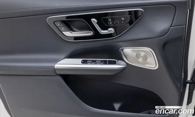 Mercedes-Benz GLC-Class 2025 2.0 автомат (гидро), миниатюра 12