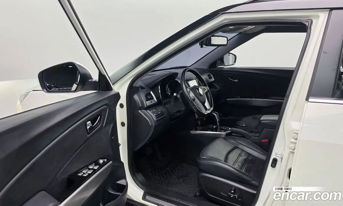 SsangYong TIBOLI 2015 1.6 автомат (гидро), фото 10
