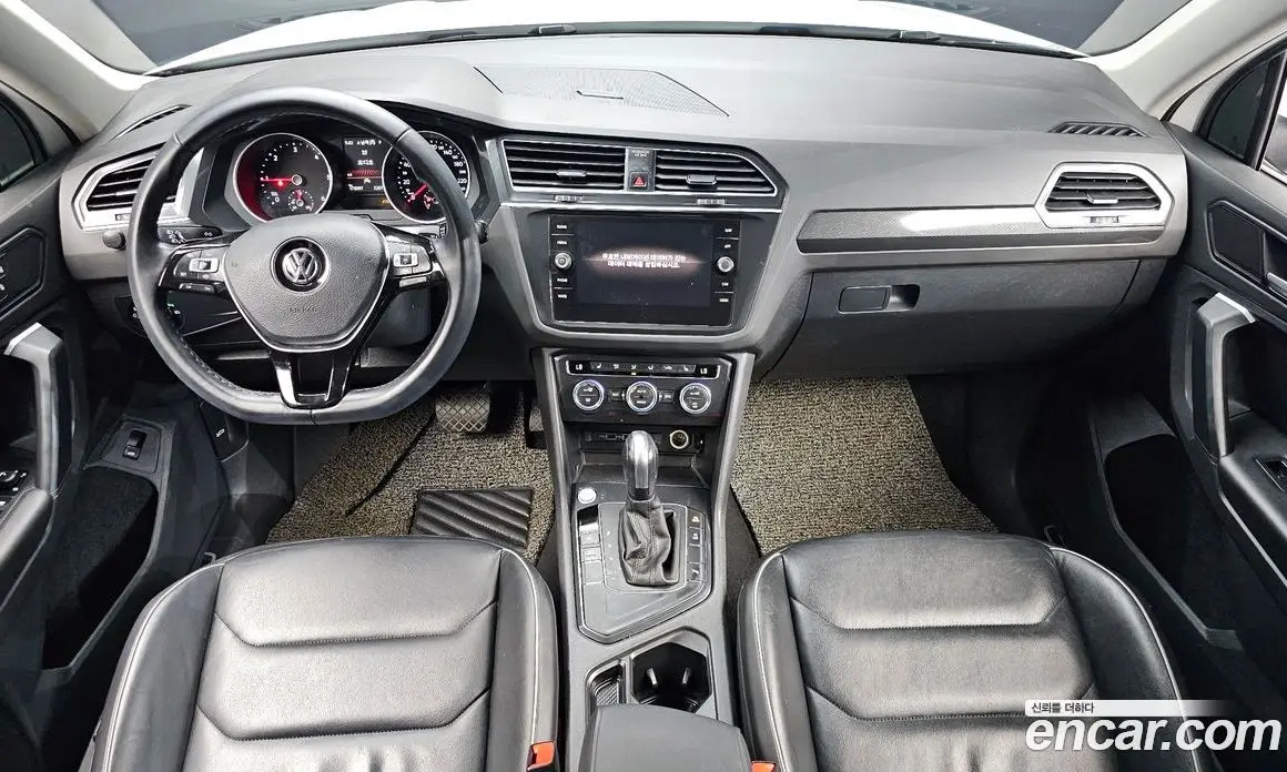 Volkswagen Tiguan 2020 2.0 автомат (гидро), фото 7 Volkswagen Tiguan 2020 2.0 автомат (гидро), фото 7