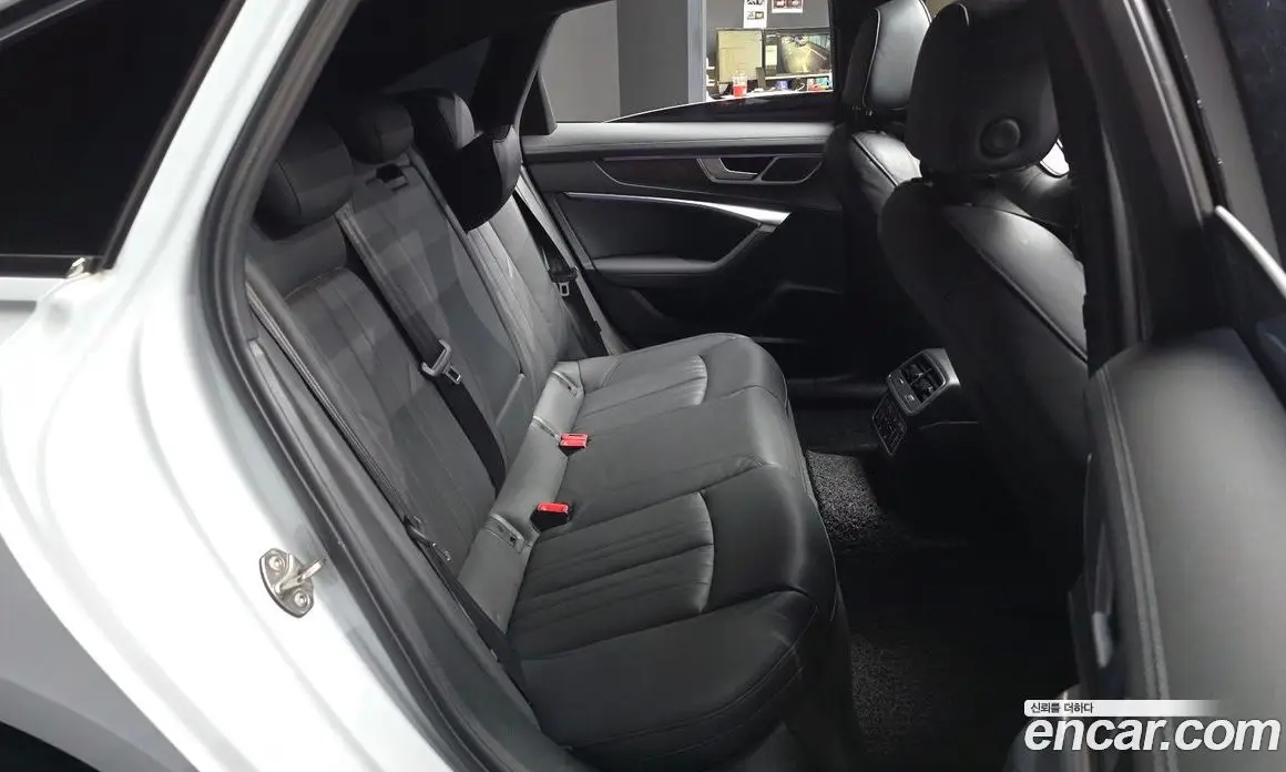 Audi A6 2021 3.0 автомат (гидро), фото 18 Audi A6 2021 3.0 автомат (гидро), фото 18