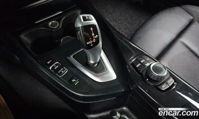 BMW 1 серия 2015 2.0 автомат (гидро), миниатюра 9